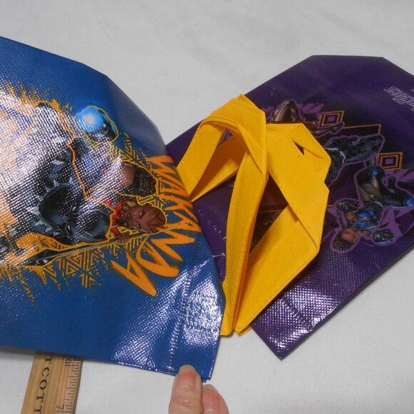 2 New Kids Marvel Avengers Small Tote Reusable Bags w/ handles Wakanda Forever - Picture 8 of 9